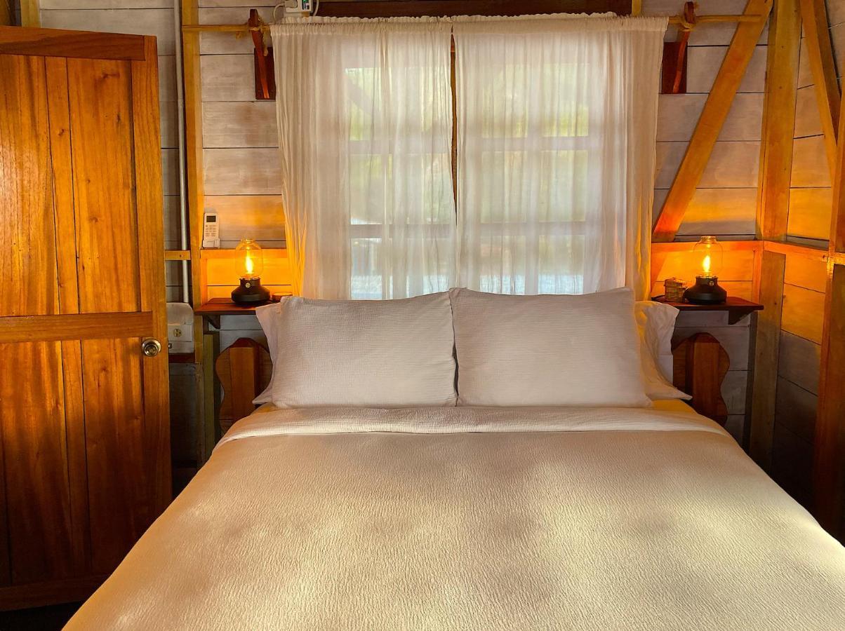 Casa Acuario Boutique Hotel 보카스 타운 외부 사진