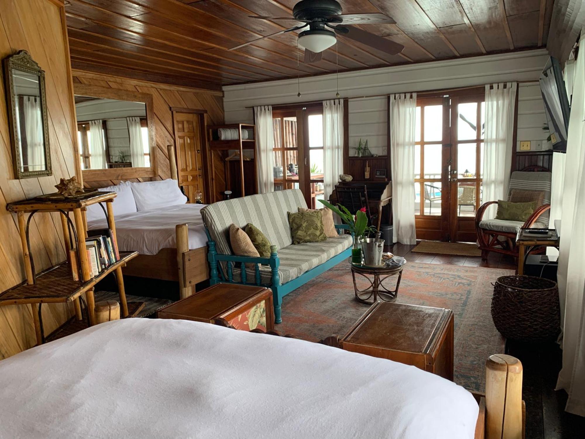 Casa Acuario Boutique Hotel 보카스 타운 외부 사진